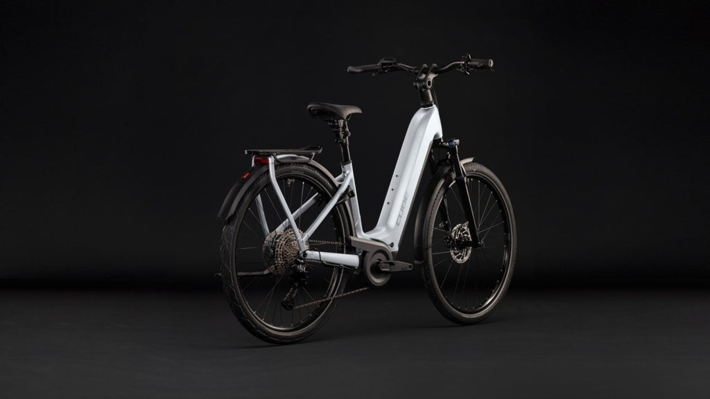 Cube Kathmandu Hybrid One 800 2027 Dames