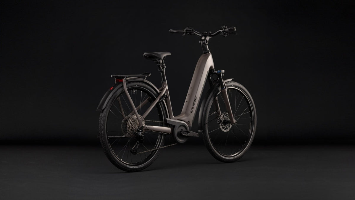 Cube Kathmandu Hybrid One 800 2027 Dames