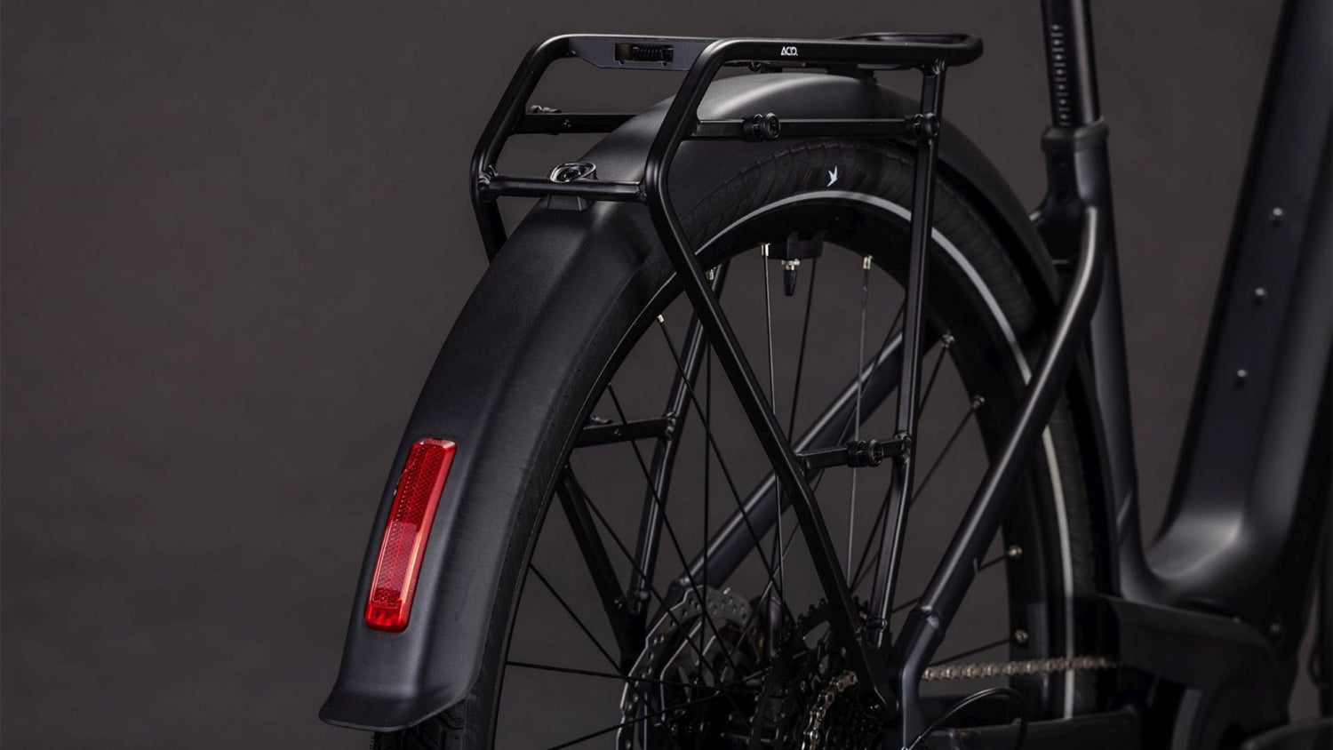 Cube Touring Hybrid One 600 Dames 2026