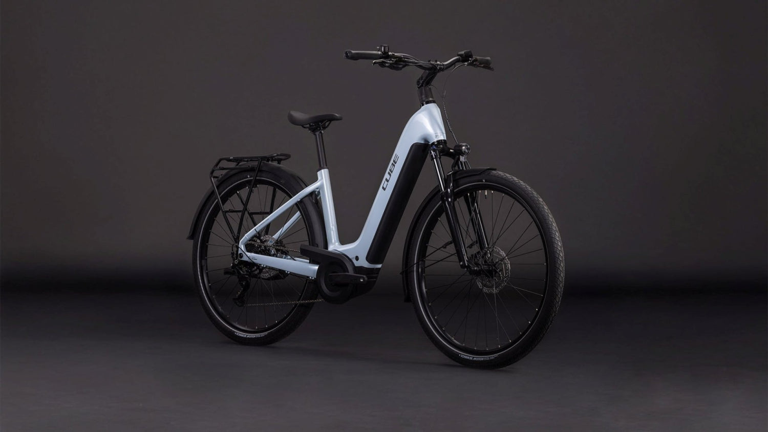 Cube Touring Hybrid One 600 Dames 2026