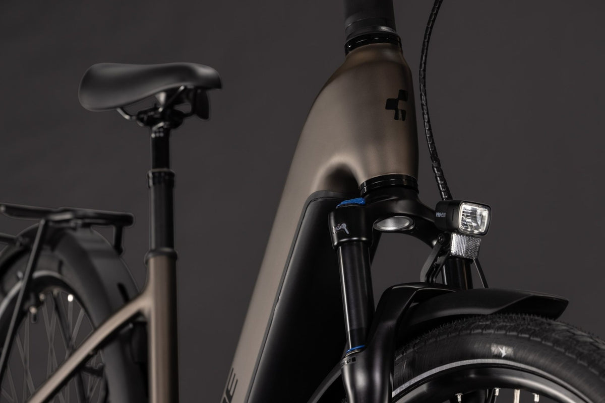 Cube Touring Hybrid Pro 800 Dames 2027