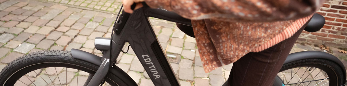 Cortina E-Blau elektrische herenfiets